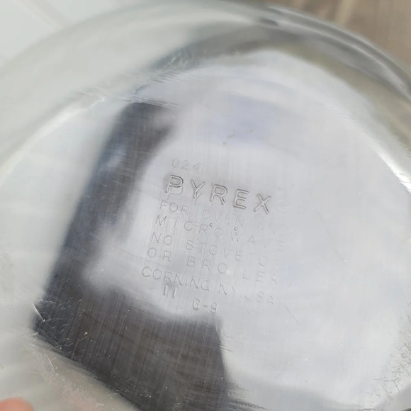 Vintage Pyrex #024 Clear Advantage Glass Round Quart 8.5" Casserole Baking Bowl - Picture 6 of 6